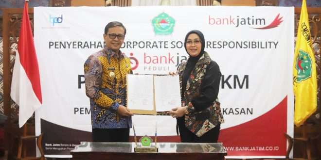 Sinergi Pemkab Pamekasan dan Bank Jatim, 25 Pelaku UMKM Terima Bantuan Peralatan Usaha